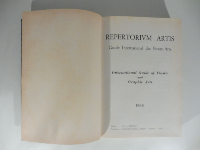 Repertorium artis. Guide International des Beaux-Arts. International Guide of Plastic and Graphic Arts